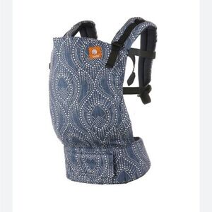 Tula Free to Grow Carrier